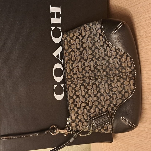 Coach signature black & Grey canvas coin wristlet - Picture 2 of 5